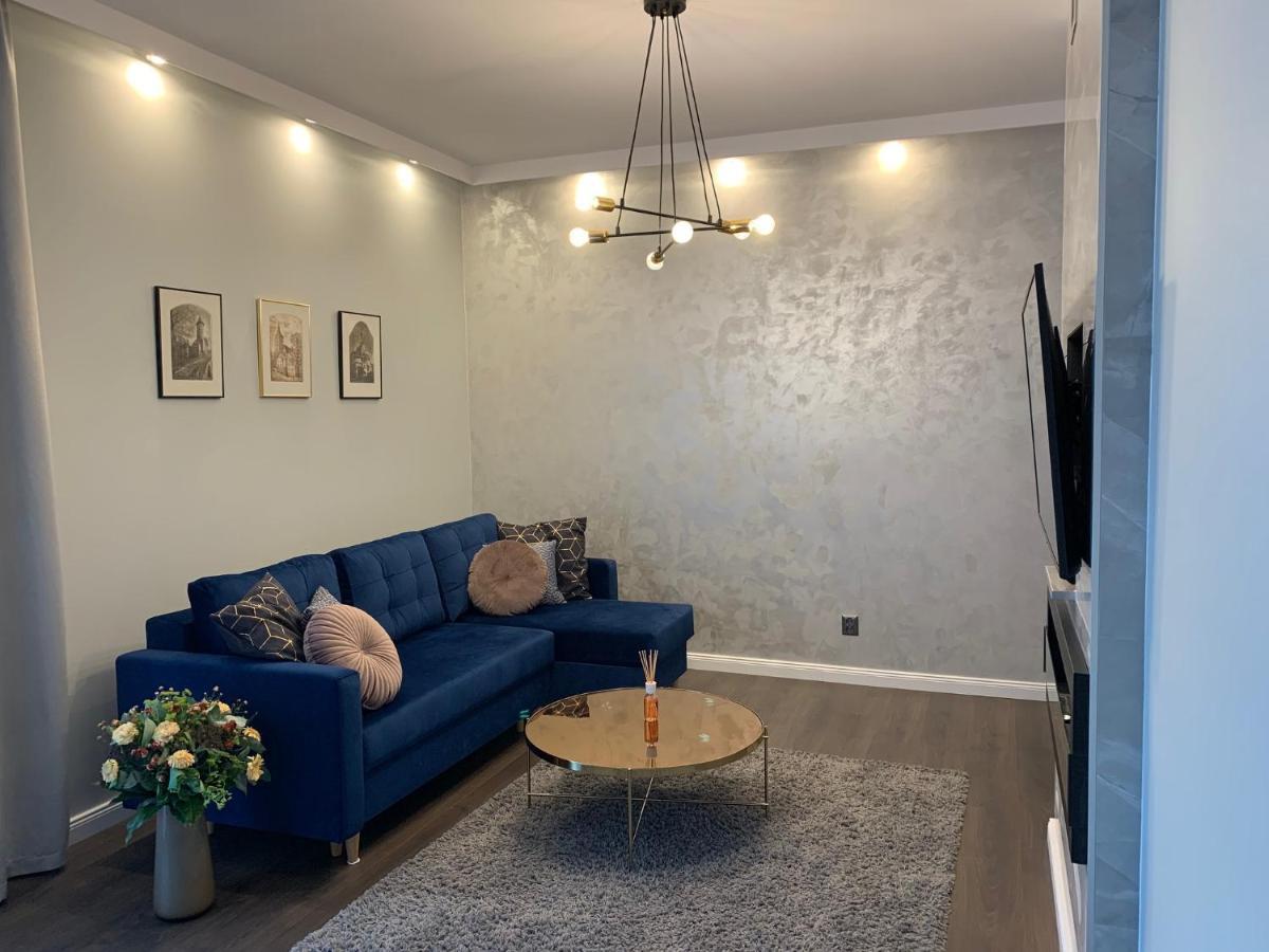 Apartament Warmia Olsztyn 58M2 - 2 Pokojowy Apartament Z Podziemnym Miejscem Postojowym Luaran gambar