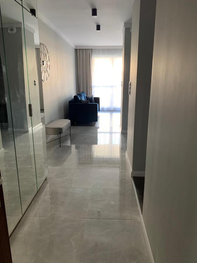 Apartament Warmia Olsztyn 58M2 - 2 Pokojowy Apartament Z Podziemnym Miejscem Postojowym Luaran gambar