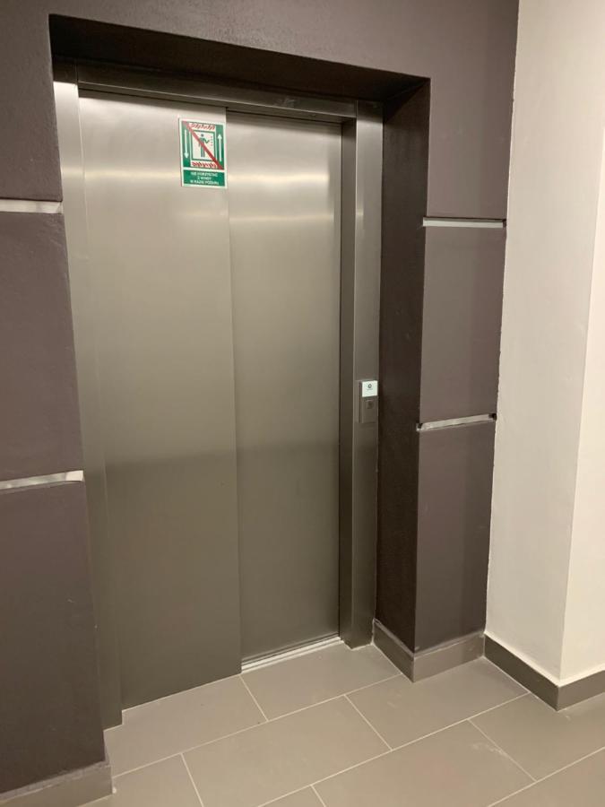 Apartament Warmia Olsztyn 58M2 - 2 Pokojowy Apartament Z Podziemnym Miejscem Postojowym Luaran gambar